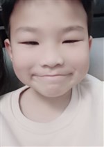 我们都像小孩，胡闹是因为依赖；礼貌，是因为是陌生。主动，是因为在乎。不联系，是因为觉得自己多余