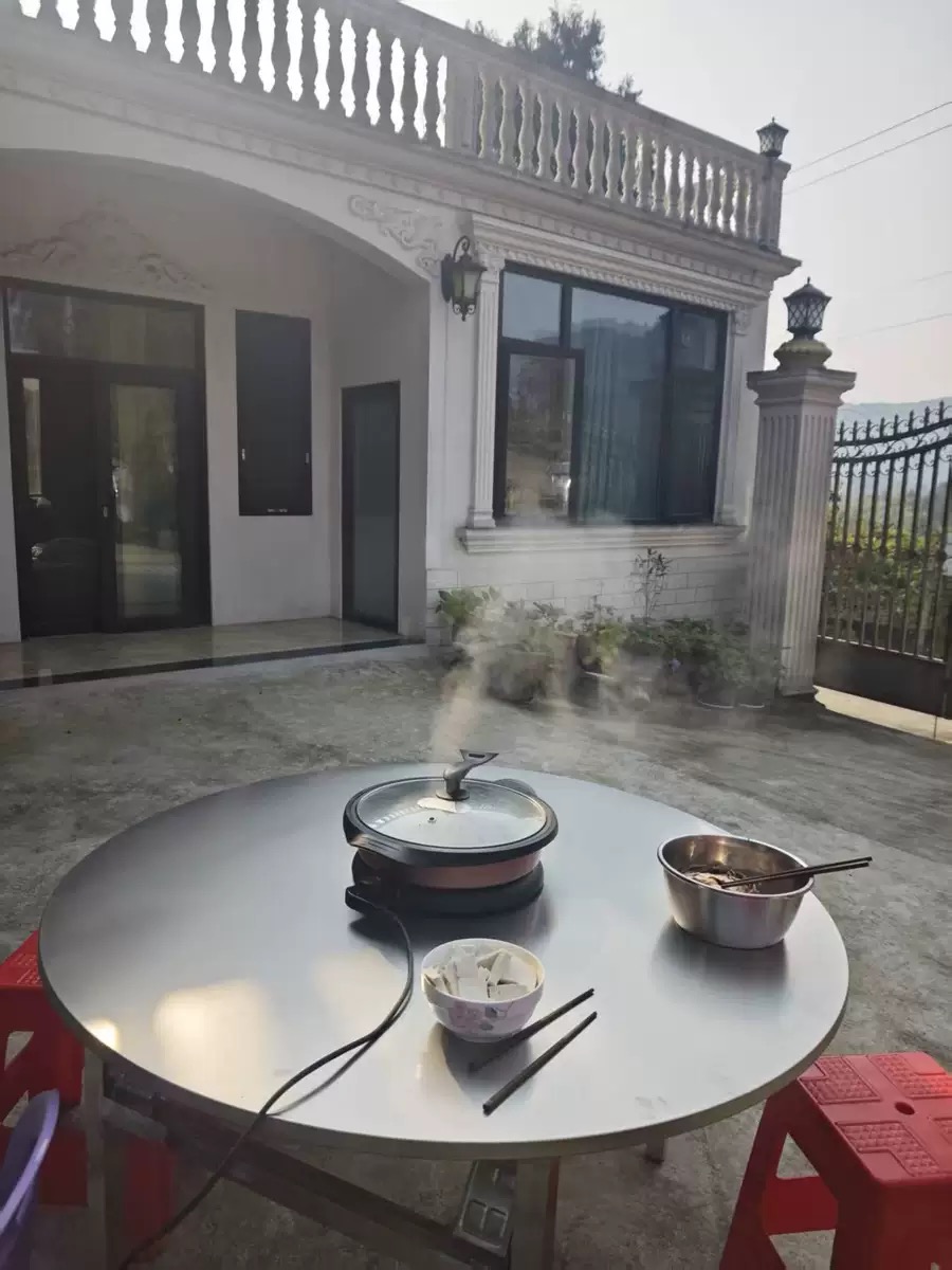 1F34580C-3383-4EB4-8791-73DBB*3E58D