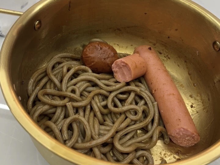 5C64D7B7-5788-4A5F-A93A-9D025BAD9D27