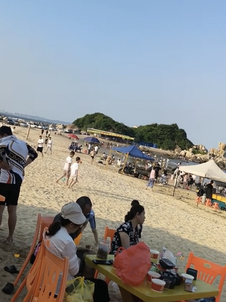 ED21F014-CF19-407A-A7D5-830D7377F147